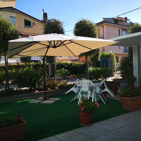 אשאה Hotel Venere מראה חיצוני תמונה