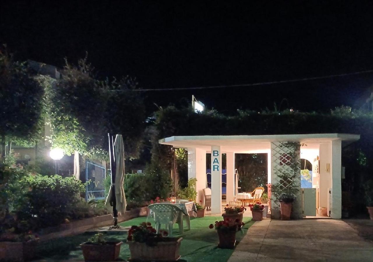 אשאה Hotel Venere מראה חיצוני תמונה