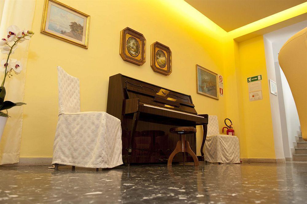 אשאה Hotel Venere מראה חיצוני תמונה