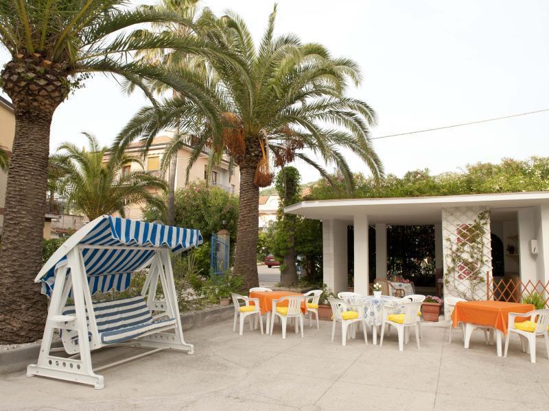 אשאה Hotel Venere מראה חיצוני תמונה