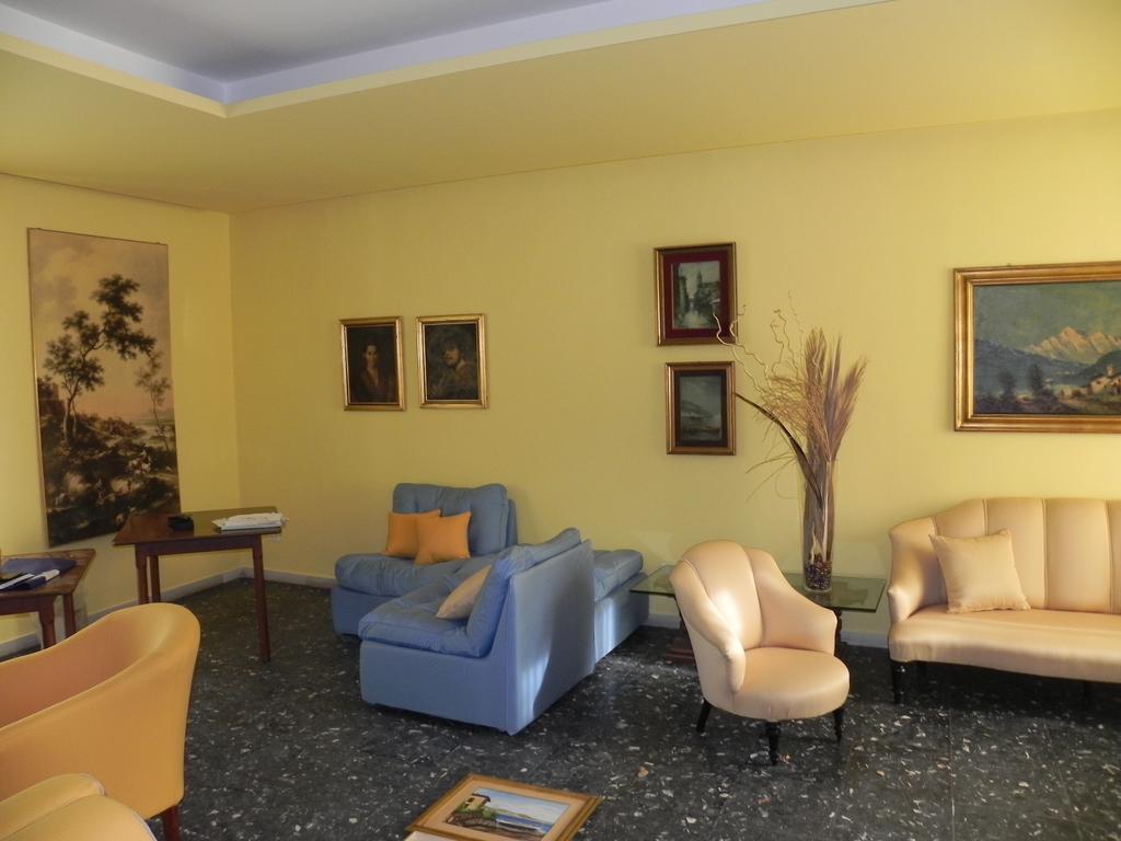 אשאה Hotel Venere מראה חיצוני תמונה