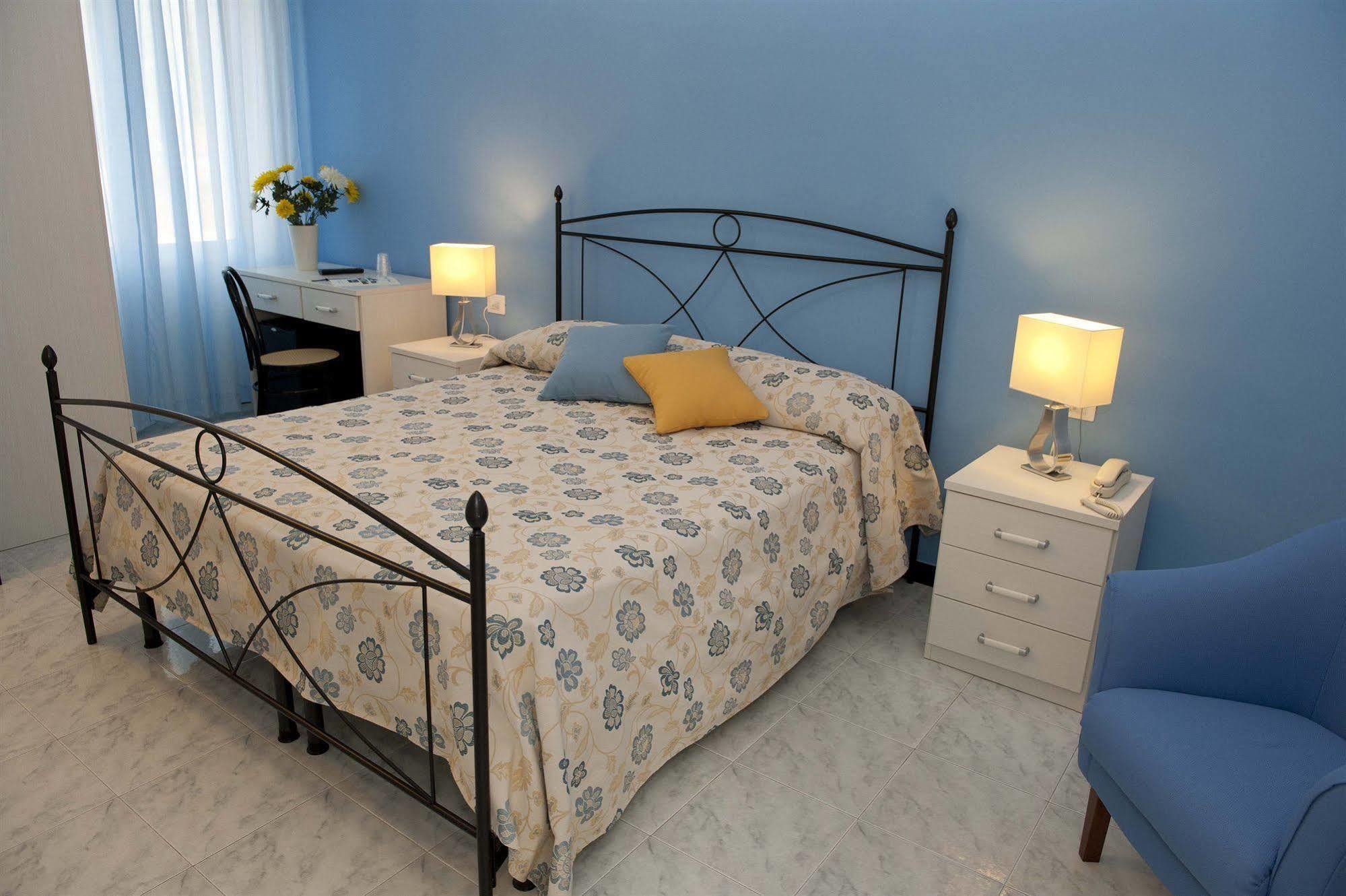 אשאה Hotel Venere מראה חיצוני תמונה