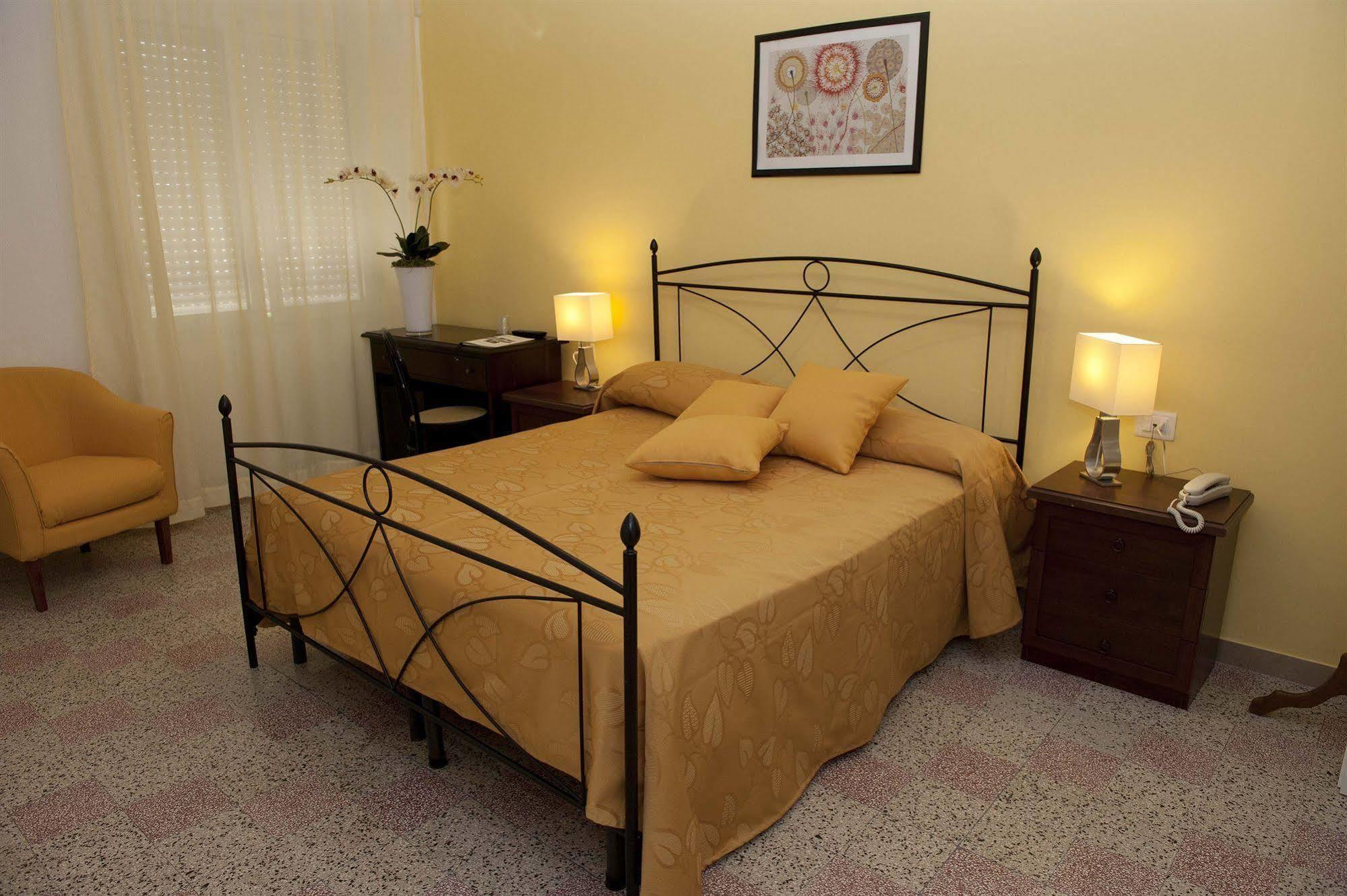אשאה Hotel Venere מראה חיצוני תמונה